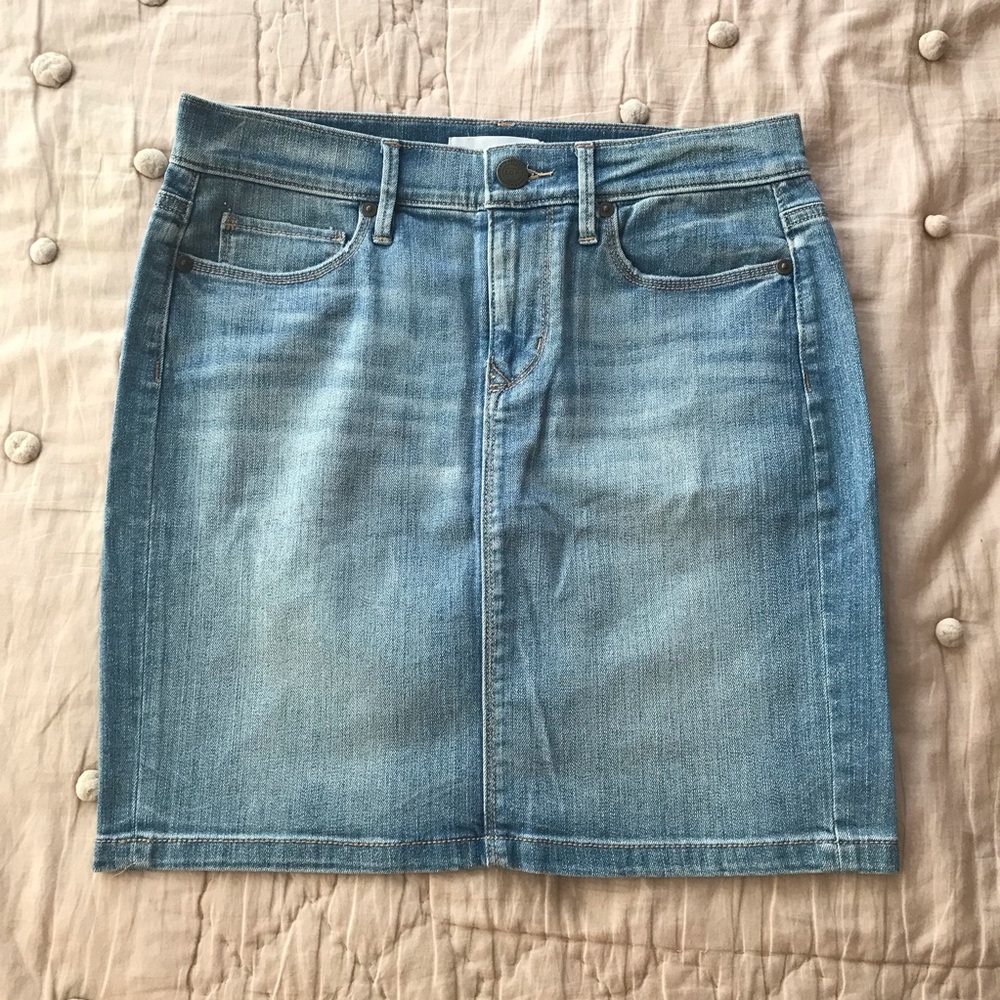 ❌NOT FOR SALE❌Loft denim skirt size 00/24